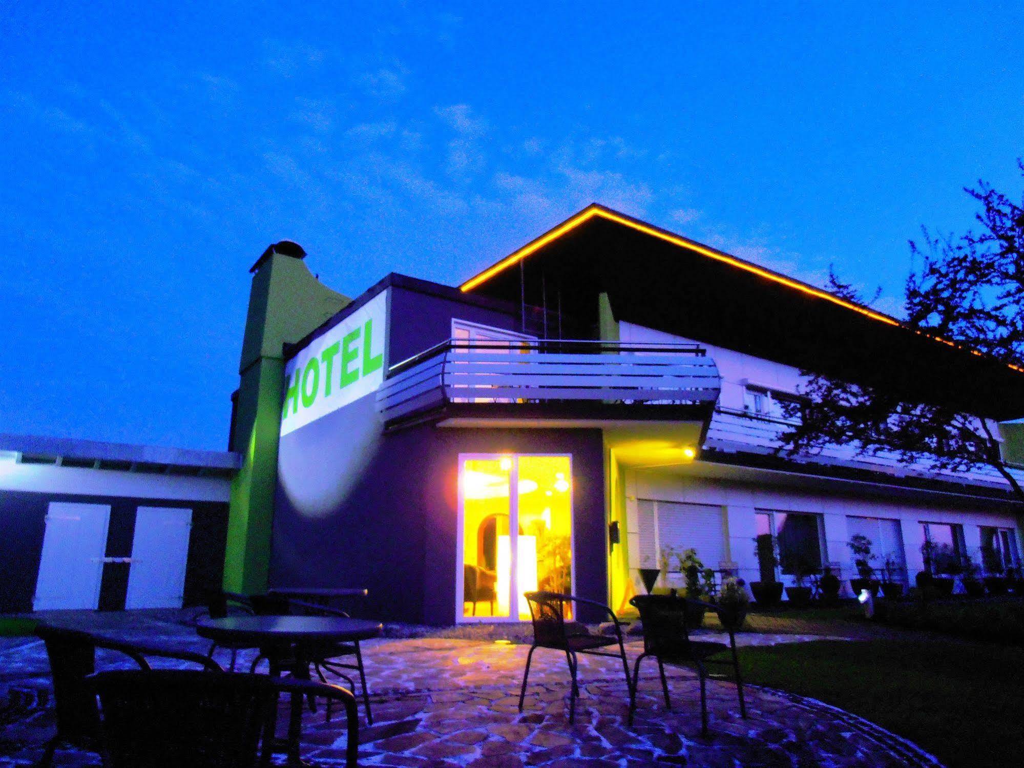 Hotel Buchberg Garni Bermatingen Exterior foto